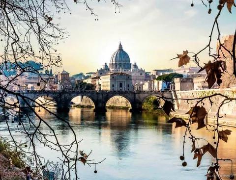 Boottocht van de hop-on hop-off bus en boot combi Rome nabij Trastevere